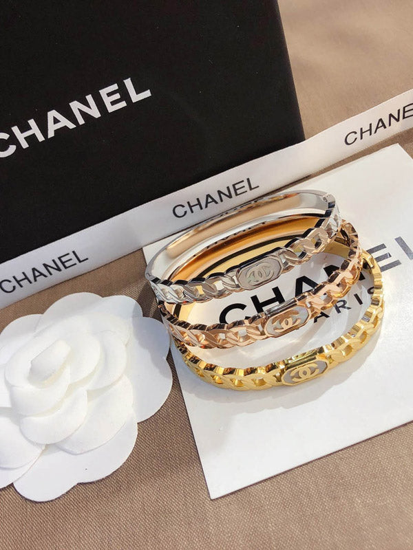 اسوارة شانيل شيل لوقو اسواره chanel
