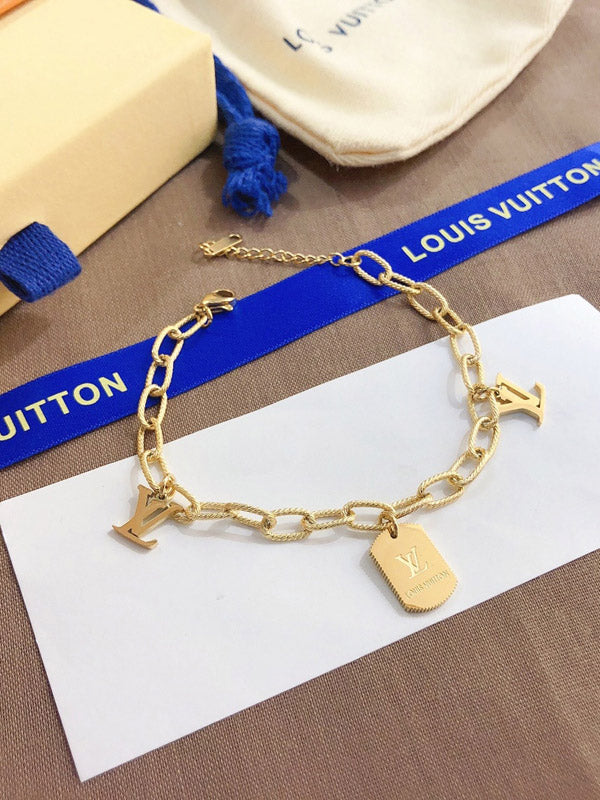 اسواره لويس فيتون ذهبية بتعليقه اسواره louis vuitton