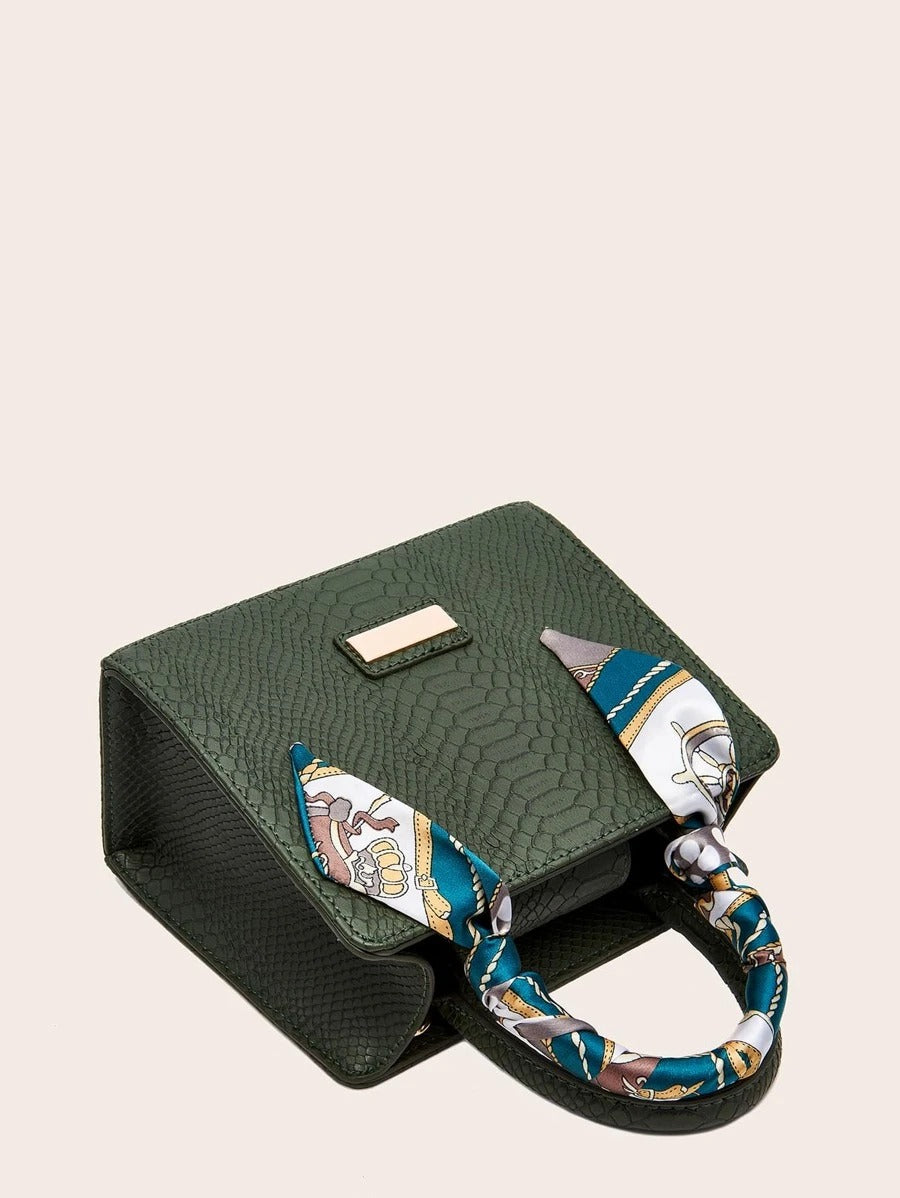 حقيبة كتف جلد بوشاح ملون شنط وحقائب شنط