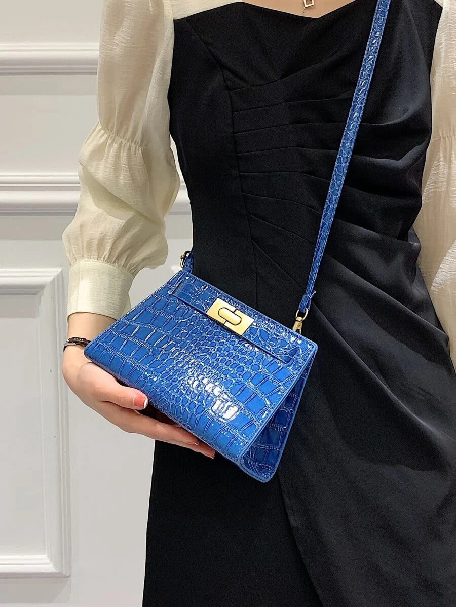 حقيبة مربعة ازرق شنط وحقائب شنط