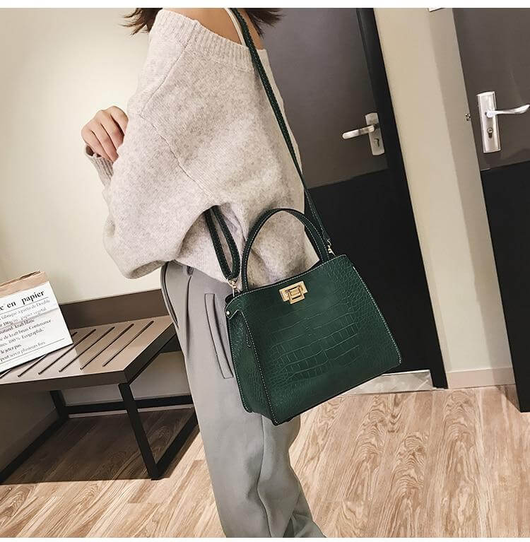 حقيبه باك اوف انيقه جلد تمساح شنط وحقائب شنط