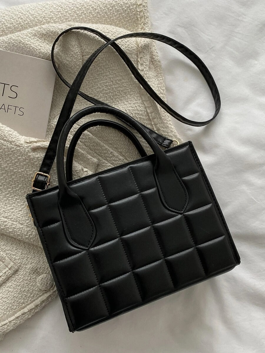 حقيبة مربعة اسود شنط وحقائب شنط