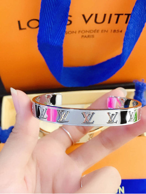 اسوارة لويس فيتون فلات لوقو اسواره louis vuitton فضي