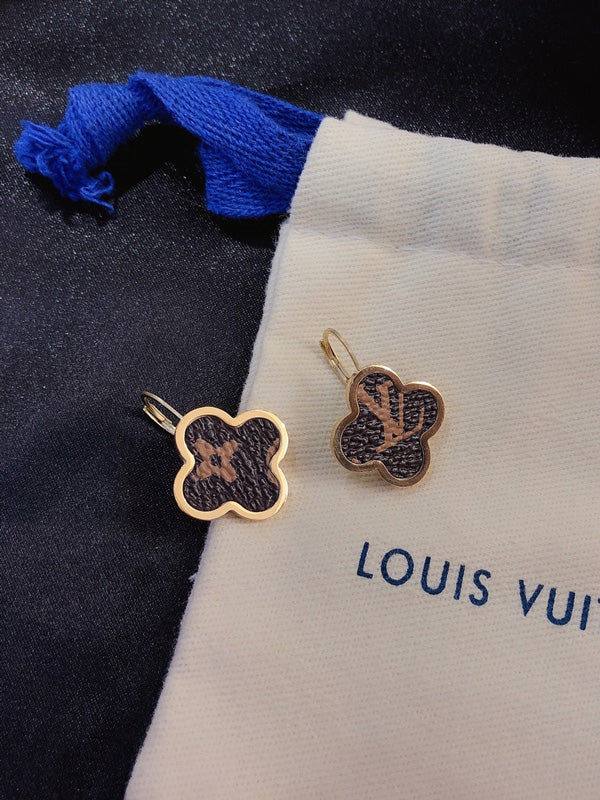 حلق لويس فيتون وردة بني ذهبي حلق louis vuitton