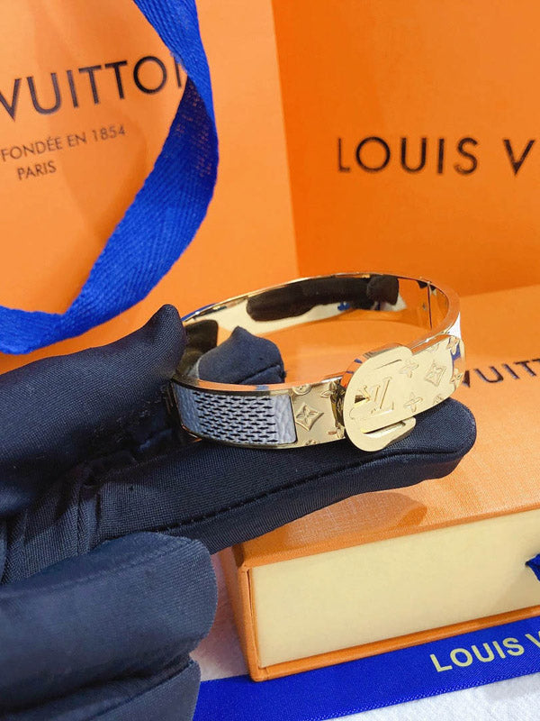 اسوارة لويس فيتون عريضه لوقو اسواره louis vuitton