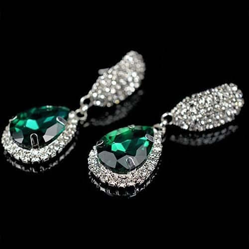 حلق دمعه كريستال حلق متوفر 5 لون ازرق