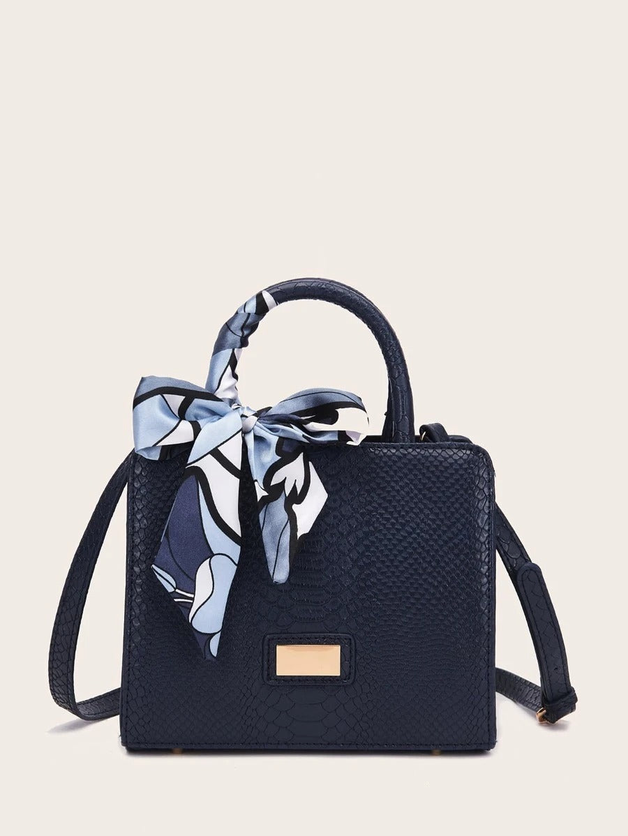 حقيبة كتف جلد بوشاح ملون شنط وحقائب شنط كحلي