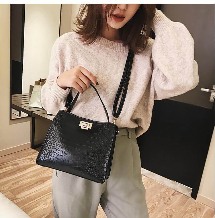 حقيبه باك اوف انيقه جلد تمساح شنط وحقائب شنط