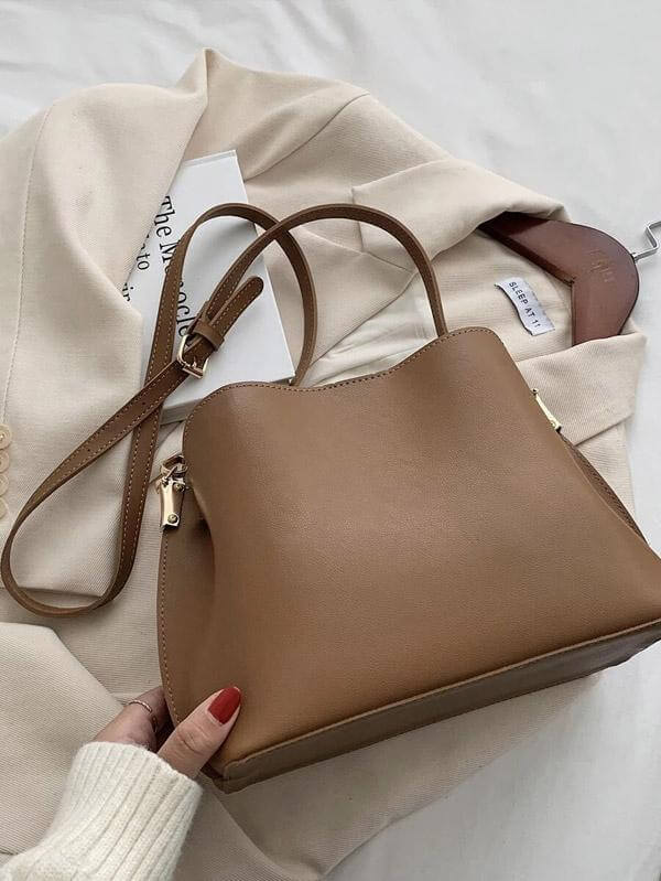 حقيبة كتف بسلسلة كاكي شنط وحقائب شنط