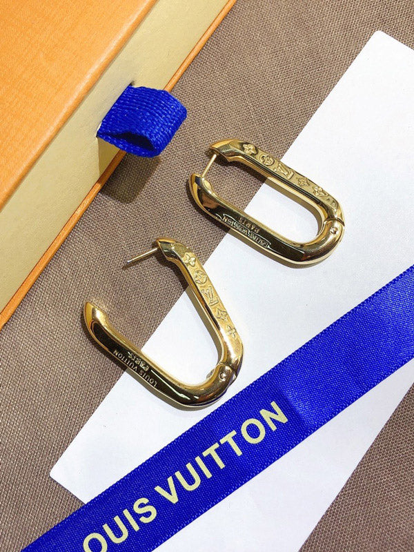 حلق لويس فيتون مستطيل ذهبي لوقو حلق louis vuitton