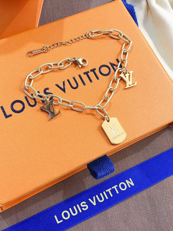 اسواره لويس فيتون ذهبية بتعليقه اسواره louis vuitton
