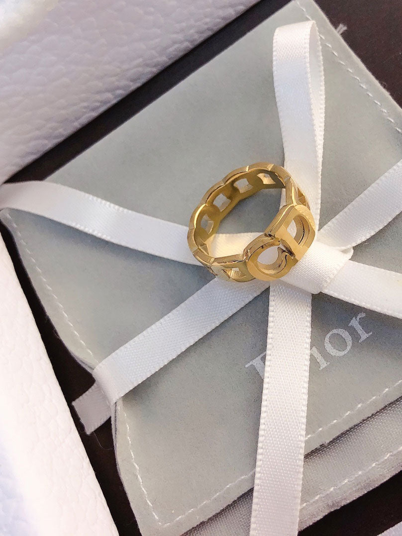 خاتم ديور ذهبي لوقو خواتم dior ذهبي 6