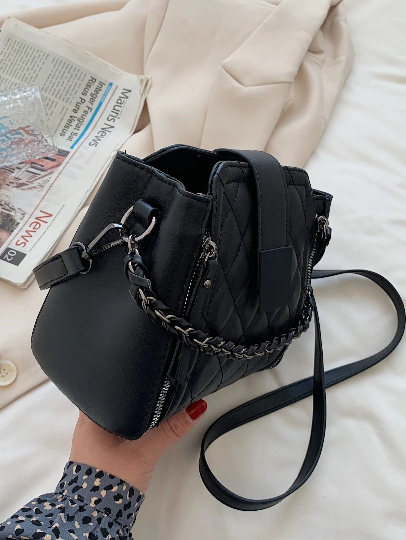 شنطة ساتشل نقشة مربعات صغيرة شنط وحقائب شنط