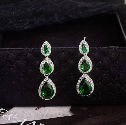 حلق زركون بشكل دمعه ناعم حلق متوفر 5 لون