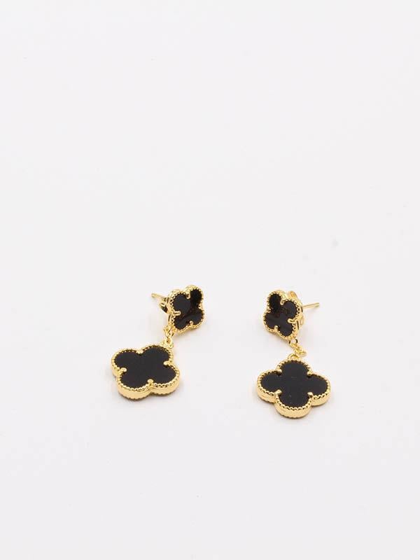 فان كليف حلق وردتين صدف طبيعي حلق van cleef اسود