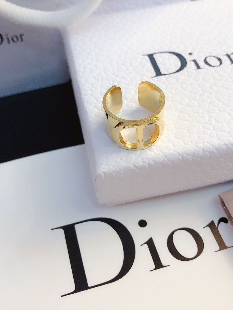 خاتم ديور ذهبي عريض لوقو خواتم dior