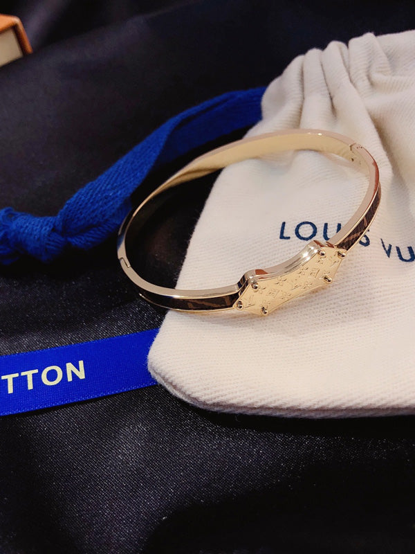 اسوارة لويس فيتون لوقو اسواره louis vuitton