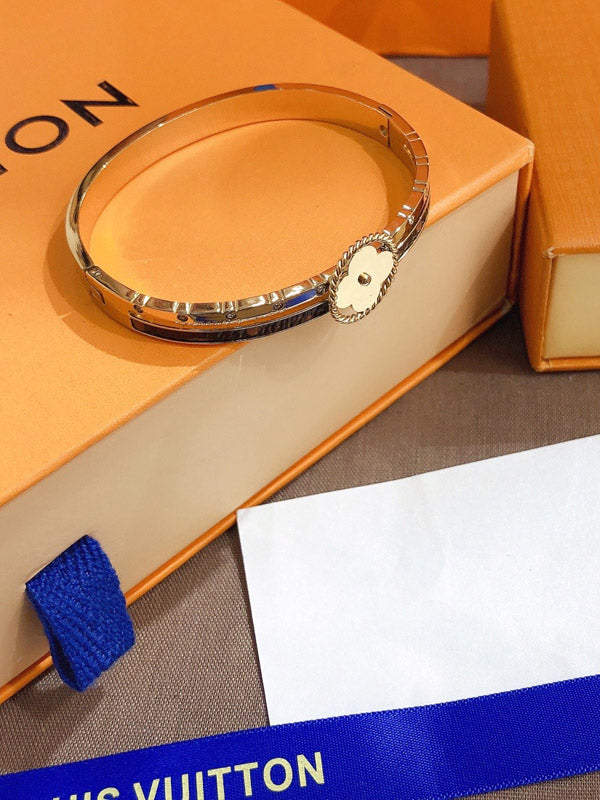 اسوارة لويس فيتون قولد سيركل لوقو اسواره louis vuitton