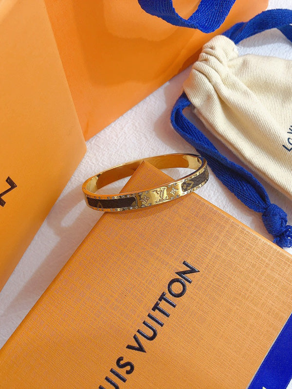 اسوارة لويس فيتون قولد لوقو اسواره louis vuitton