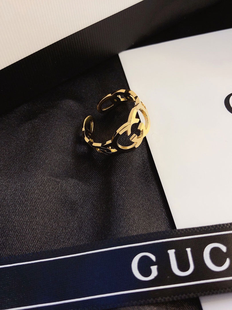 خاتم قوتشي ذهبي لوقو خواتم gucci
