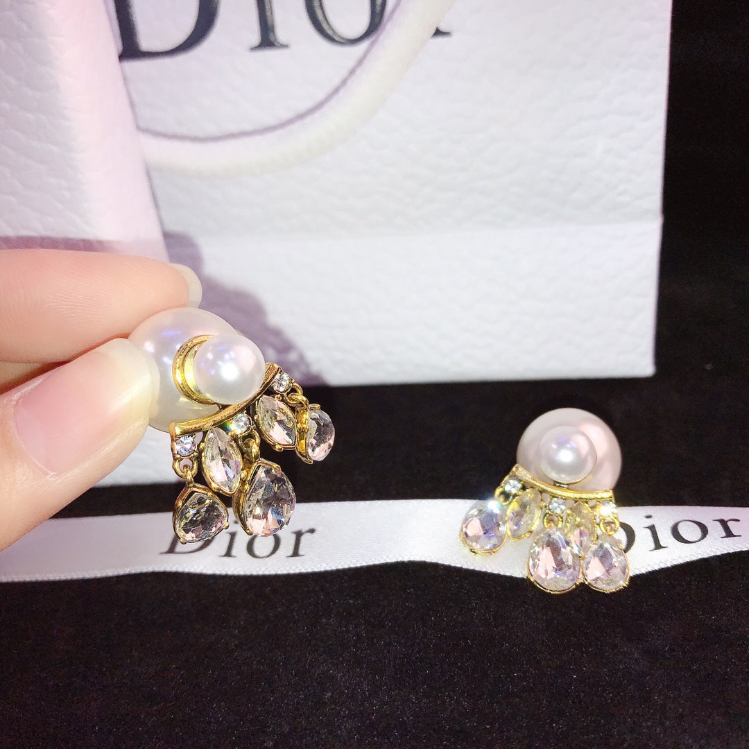 حلق ديور انتيك بيق بيرل حلق dior