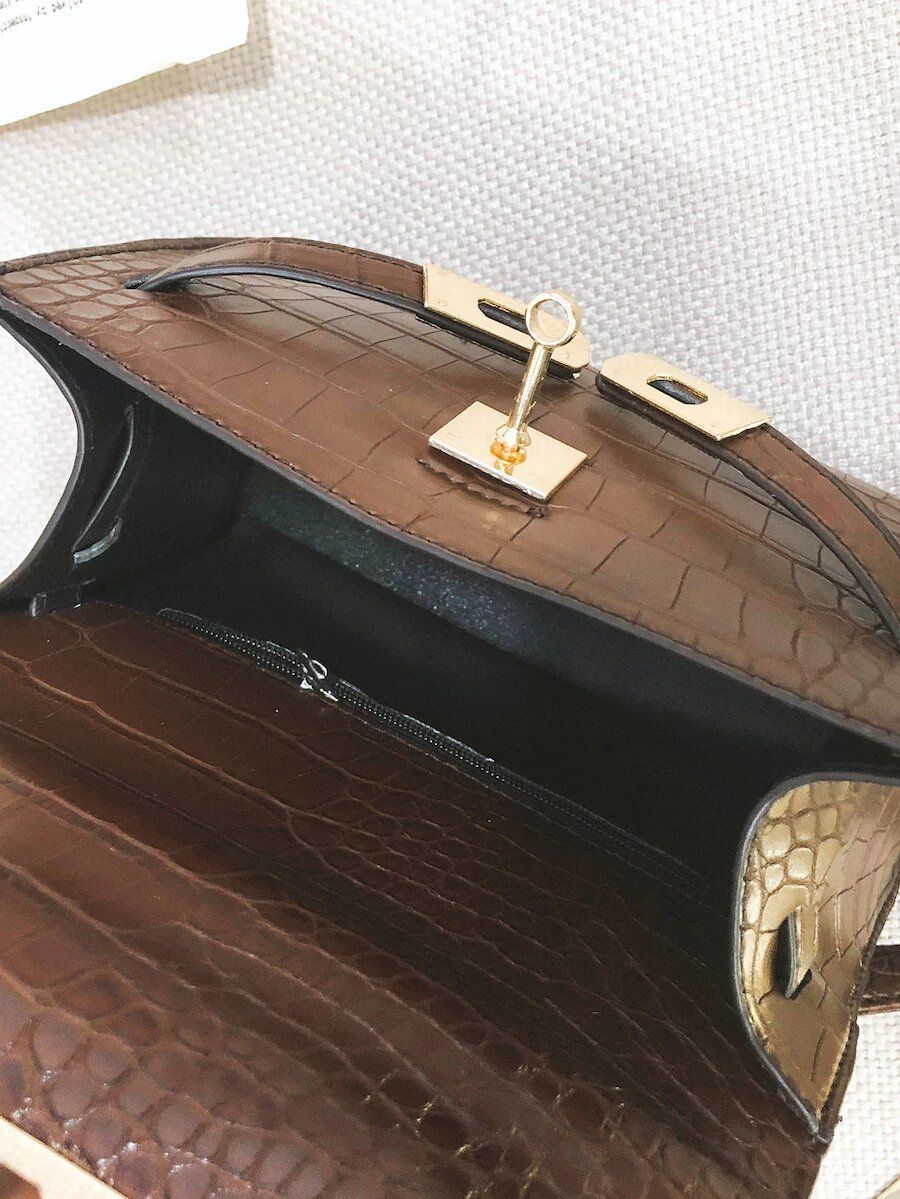 شنطه انيقه بجلد الثعبان شنط وحقائب شنط