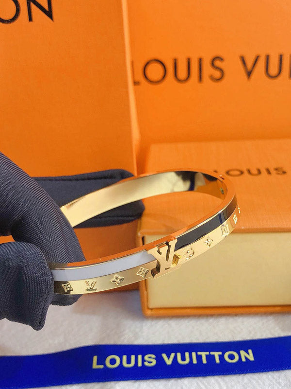 اسوارة لويس فيتون ابيض واسود اسواره louis vuitton