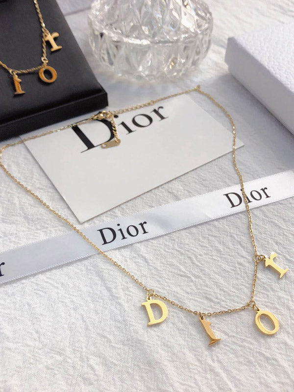سلسال ديور ذهبي ميتال لوقو سلسال dior