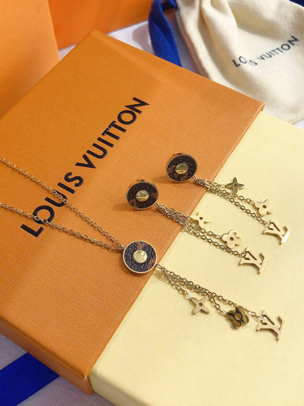 طقم لويس فيتون مدور اطقم louis vuitton ذهبي