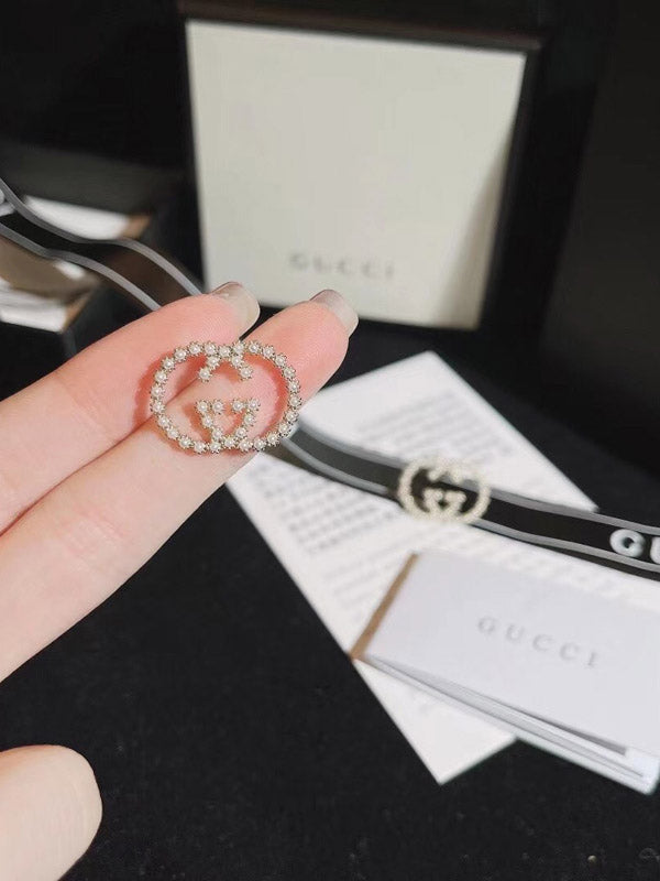 حلق قوتشي ذهبي مايكرو بيرل حلق VALENTINO