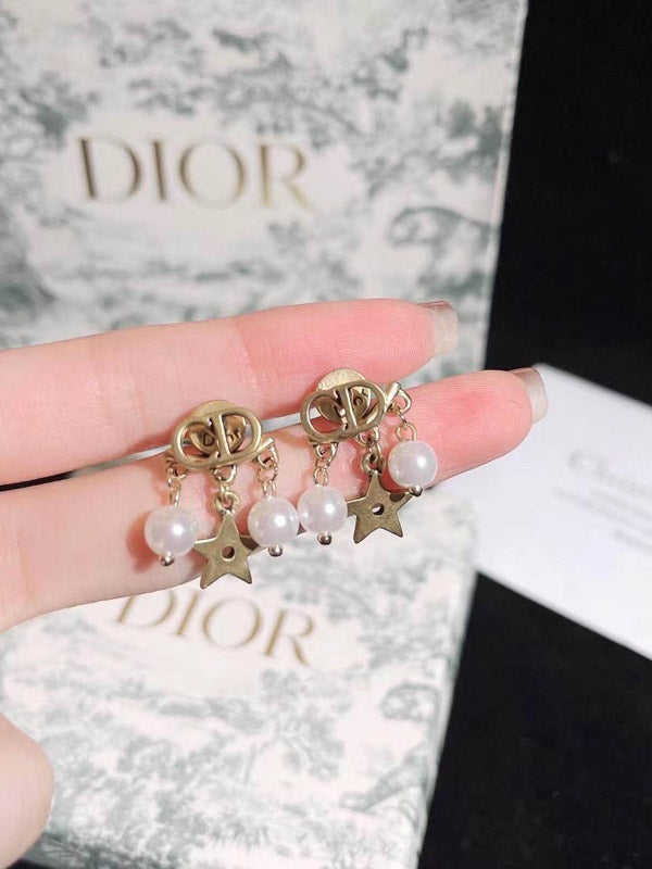 حلق ديور انتيك لولو حلق dior