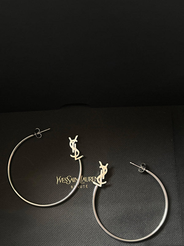 حلق ايف سان لوران مدور كبير حلق ysl