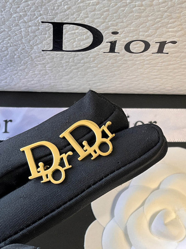 حلق ديور ميتال ذهبي حلق dior