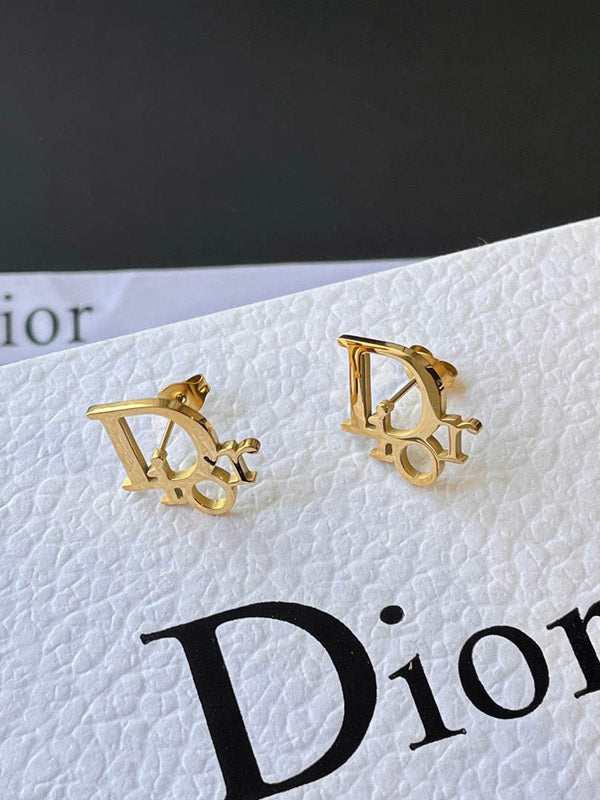 حلق ديور ميتال ذهبي حلق dior ذهبي