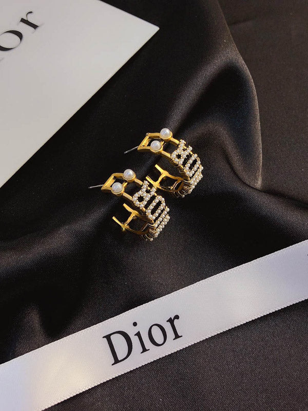حلق ديور مدور وسط انتيك حلق dior