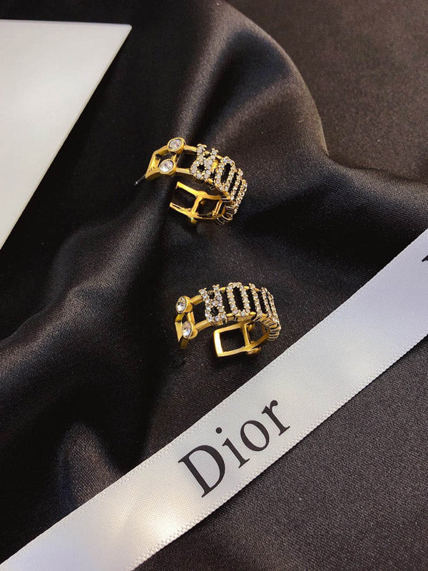 حلق ديور مدور وسط انتيك حلق dior