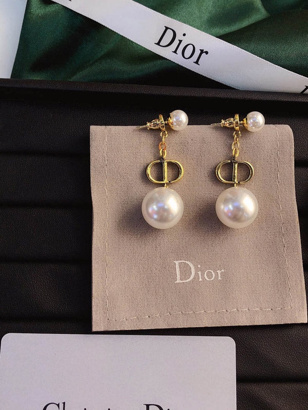 حلق ديور انتيك لولو كبير حلق dior