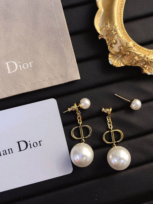 حلق ديور انتيك لولو كبير حلق dior