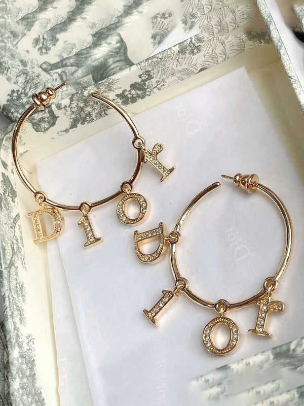 حلق ديور مدور كبير حلق dior ذهبي