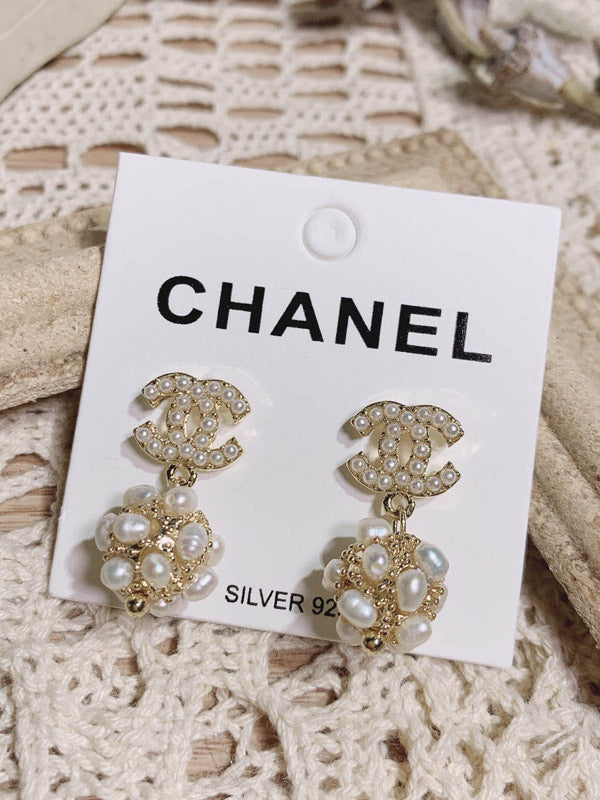 حلق شانيل لولو بولز حلق chanel ذهبي