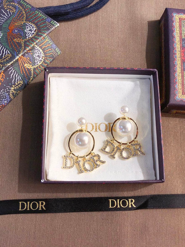 حلق ديور مدور لولو ذهبي حلق dior