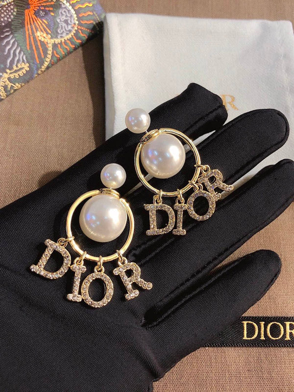 حلق ديور مدور لولو ذهبي حلق dior