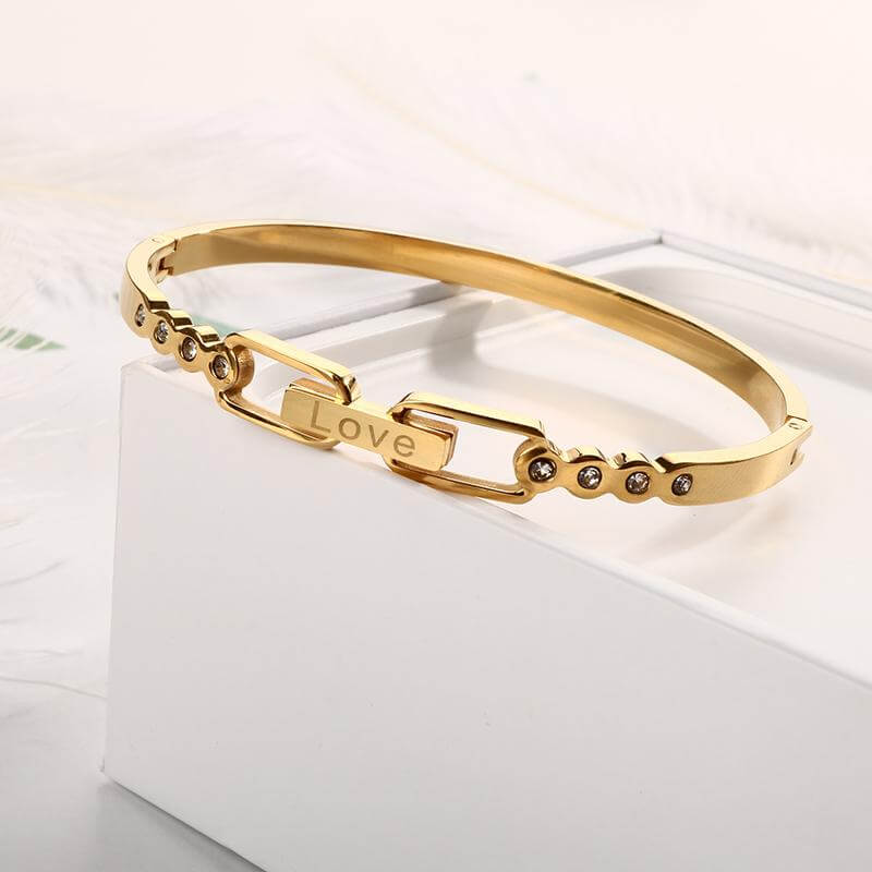 اسوارة LOVE كارتير اسواره متوفر 3 لون