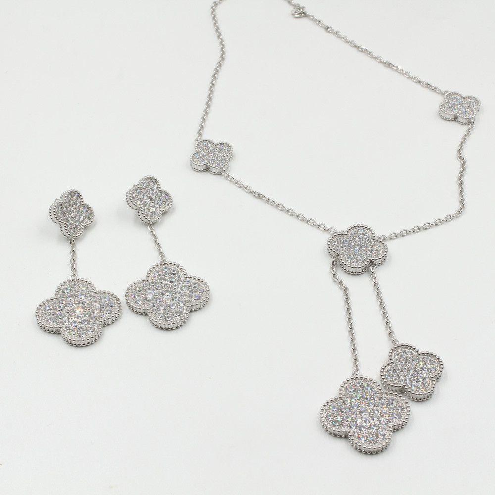 طقم van cleef & arpels اطقم متوفر 2 لون فضي
