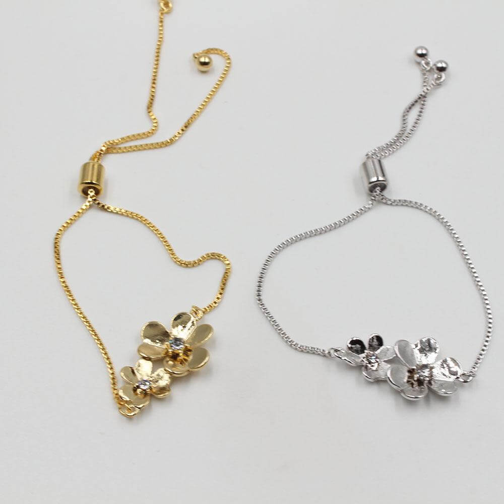 اسواره فان كليف وردتين بالكريستال اسواره متوفر 2 لون