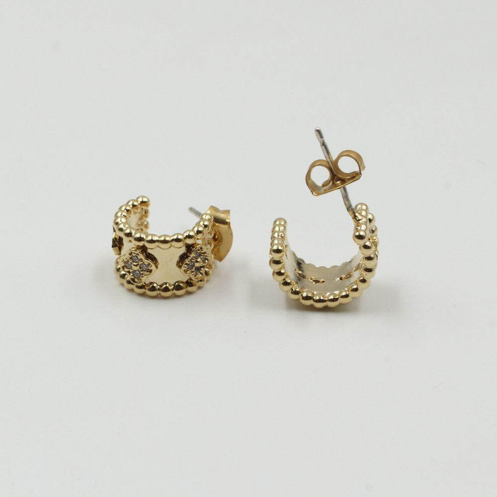 حلق فان كليف صغير حلق متوفر 2 لون ذهبي