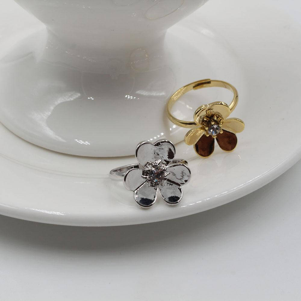 خاتم فان كليف شكل وردة خواتم متوفر 2 لون