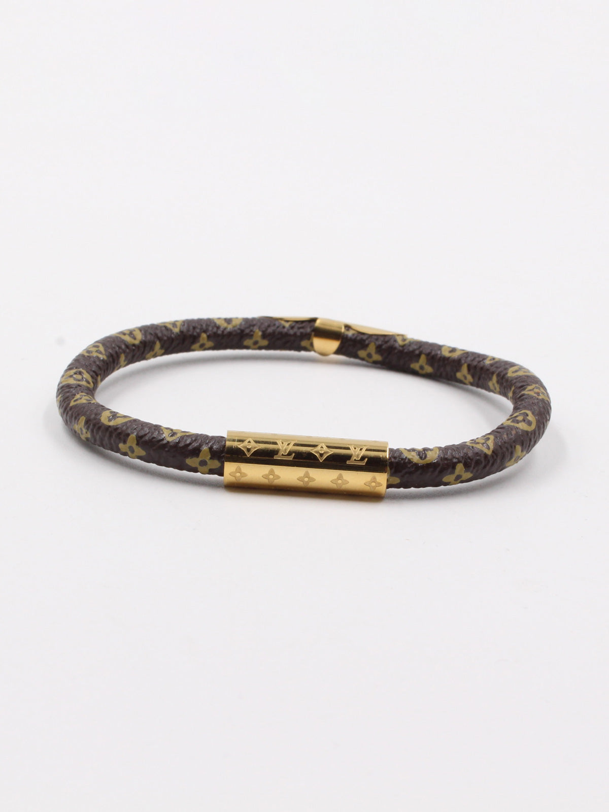 اسواره ال في ناعمة اسواره louis vuitton