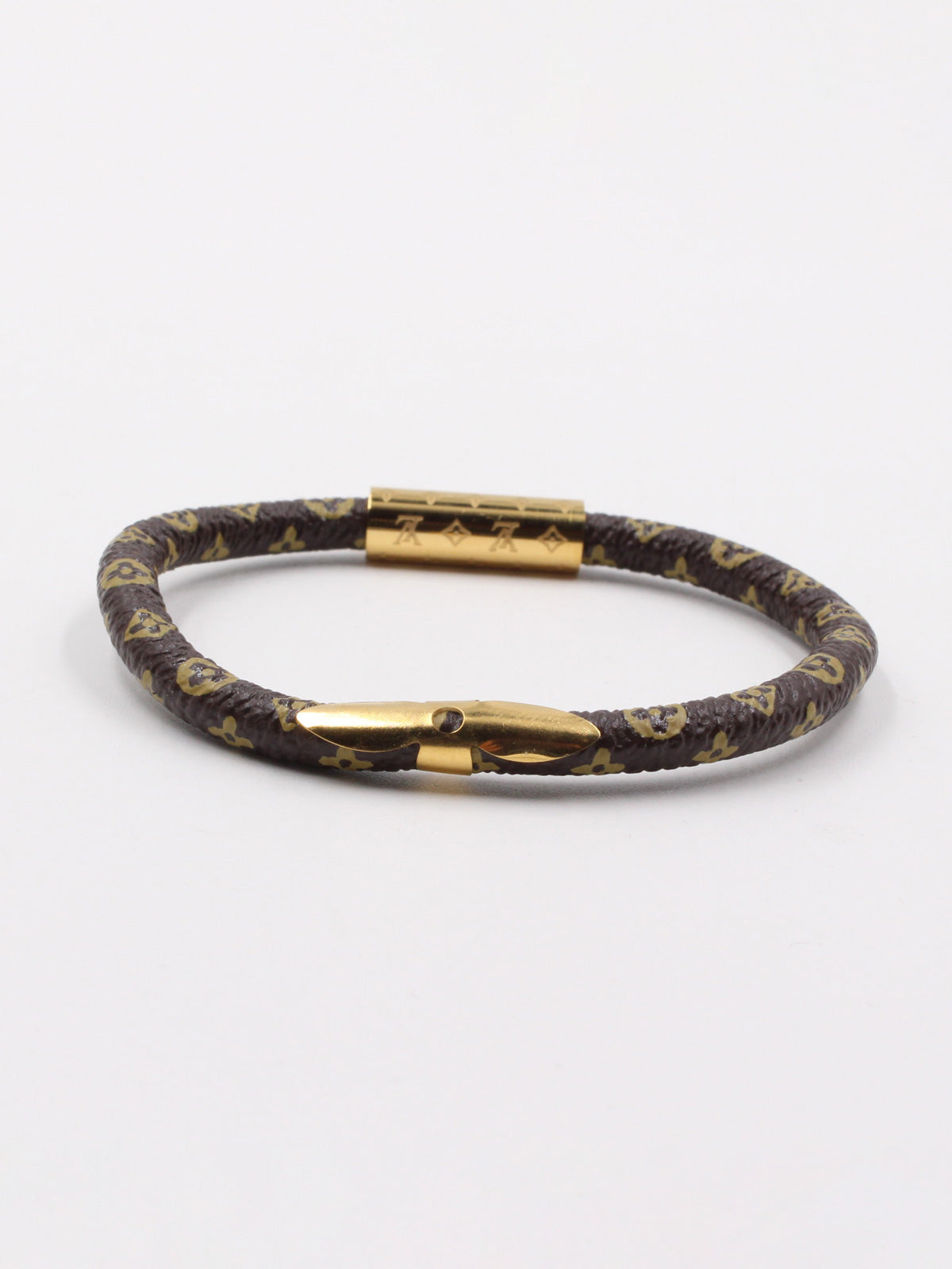 اسواره ال في ناعمة اسواره louis vuitton