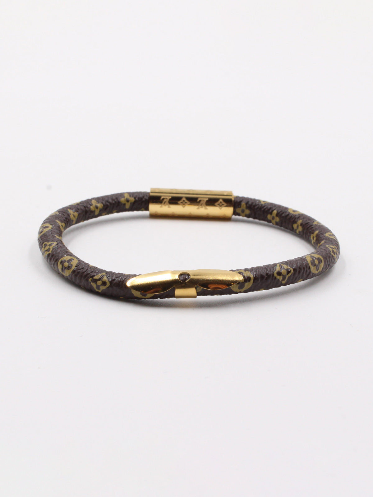 اسواره ال في ناعمة اسواره louis vuitton